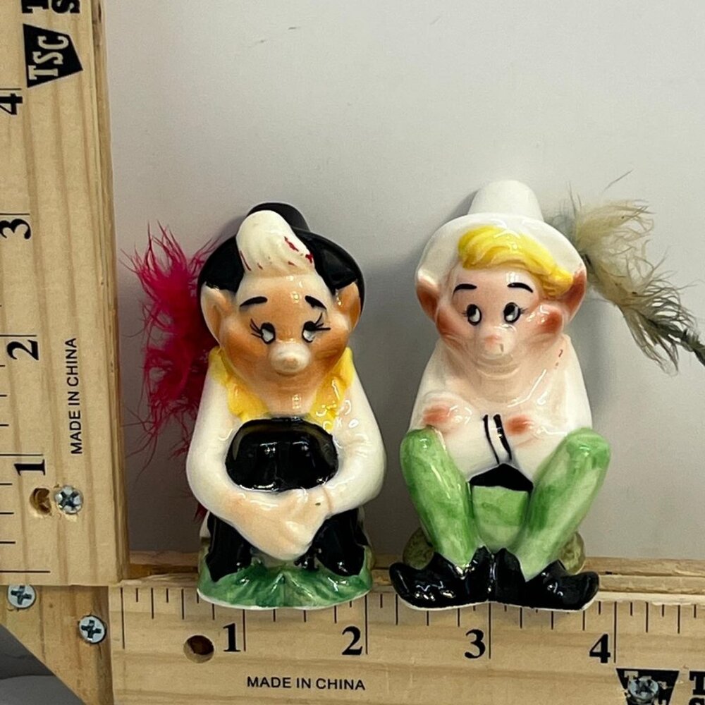 Vintage Ceramic Dutch Boy Girl Salt and Pepper Shakers Multicolor Japan Set - Picture 1 of 3